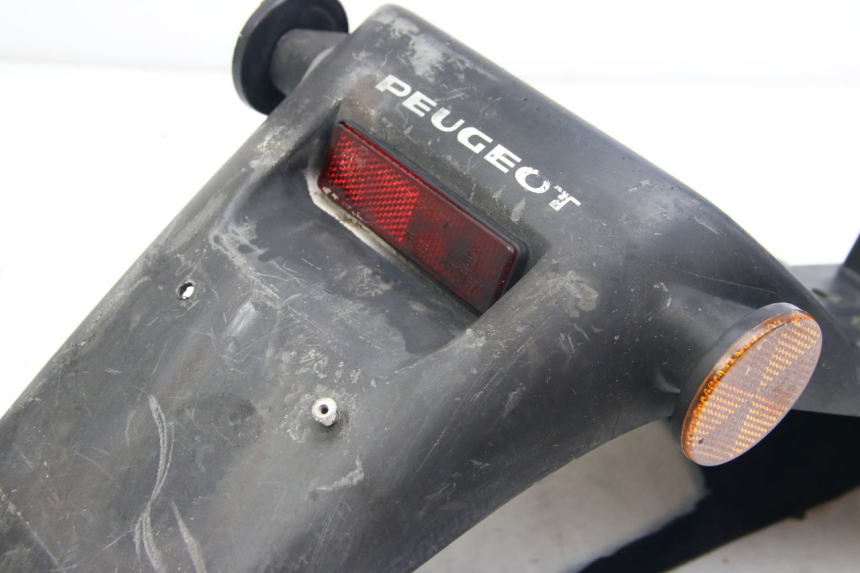 photo de PARAFANGO POSTERIORE PEUGEOT ZENITH 50 (1994 - 1999) - Primo piano tecnico