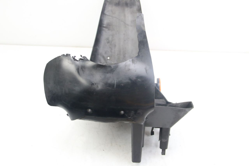 photo de PARAFANGO POSTERIORE PEUGEOT ZENITH 50 (1994 - 1999) - Marcature e riferimenti originali