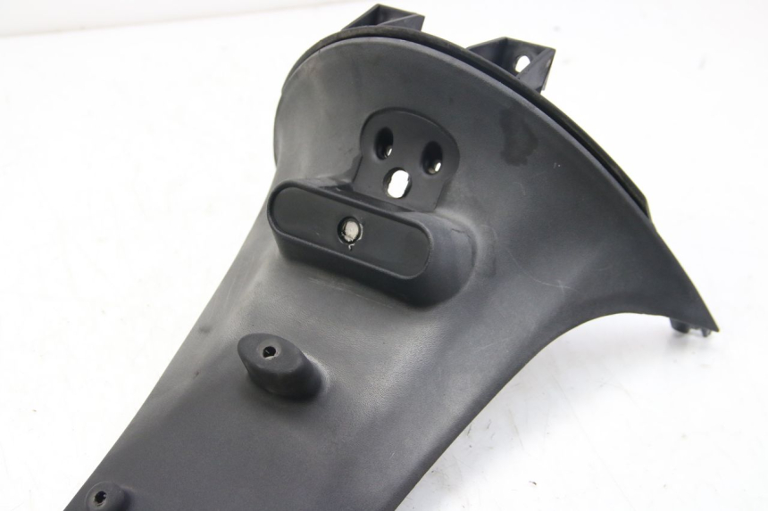 photo de PARAFANGO POSTERIORE PIAGGIO ZIP 4T 50 (2018 - 2020) - Primo piano tecnico