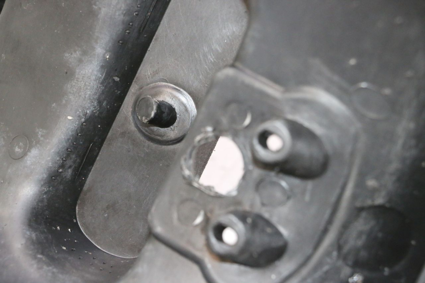 photo de PARAFANGO POSTERIORE PIAGGIO ZIP IGET 4T 50 (2021 - 2023) - Primo piano tecnico