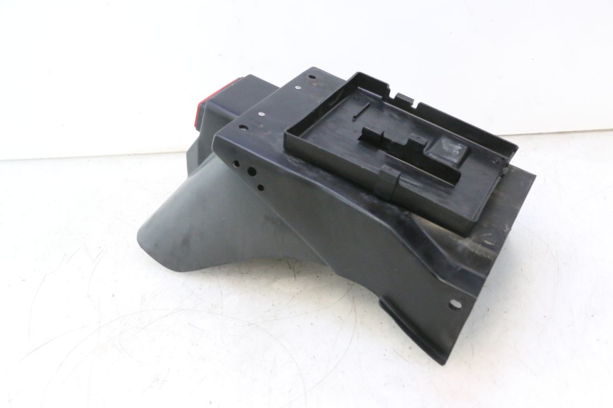 photo de Parafango posteriore KAWASAKI ZZR 600 (1995 - 2004) - Primo piano tecnico