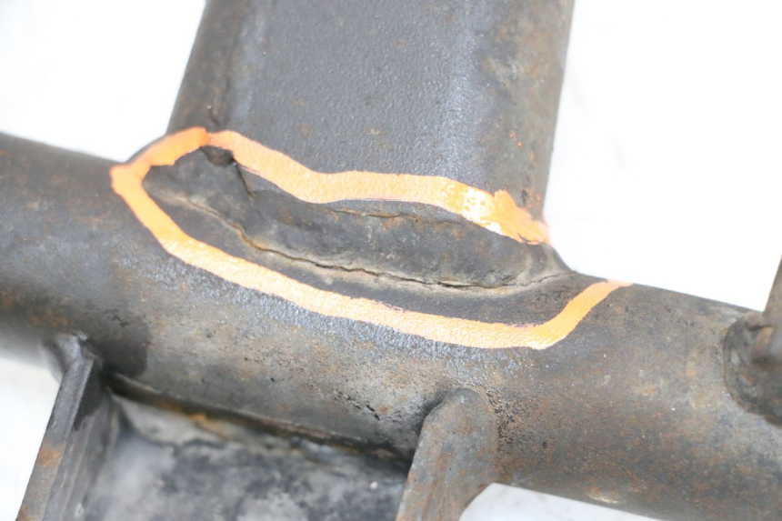 photo de CAVALLETTO CENTRALE ADIVA AD3 300 (2014 - 2020) - Stato della superficie e materiale