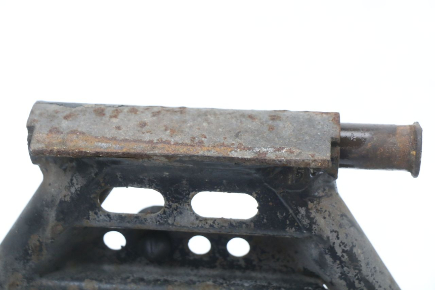 photo de CAVALLETTO CENTRALE SUZUKI BURGMAN 125 (2007 - 2014) - Altra angolazione