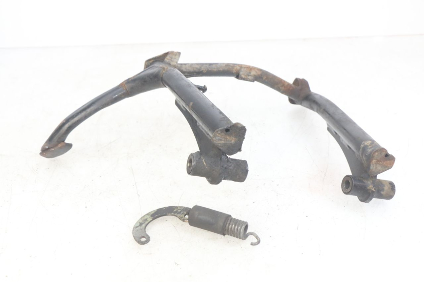 photo de CAVALLETTO CENTRALE HONDA CBR F SC25 1000 (1989 - 1992) - Dettagli dei punti di fissaggio