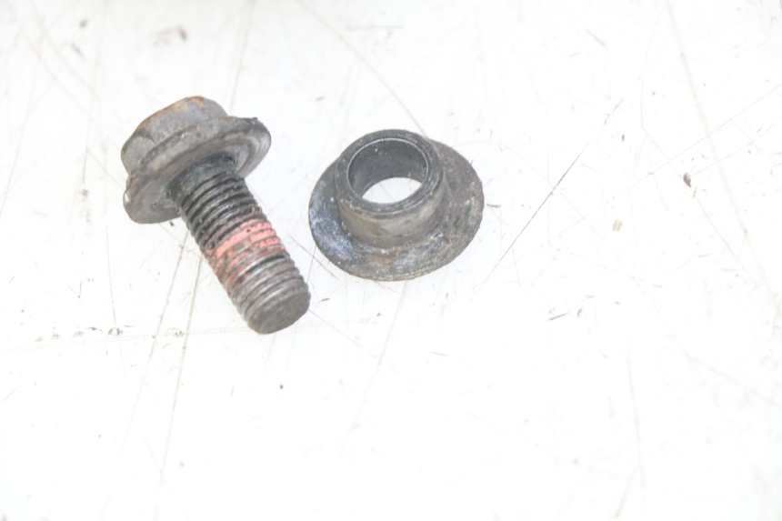 photo de CAVALLETTO CENTRALE HONDA FES PANTHEON 2T 125 (1998 - 2002) - Caratteristiche distintive