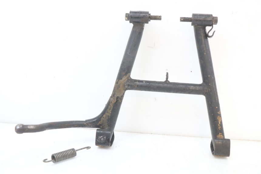 photo de CAVALLETTO CENTRALE SUZUKI GSX E 250 (1982 - 1983) - Altra angolazione