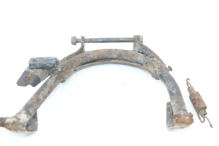 photo de CAVALLETTO CENTRALE RENAULT KOURANOS 125 (2001 - 2004) - Dettagli dei punti di fissaggio