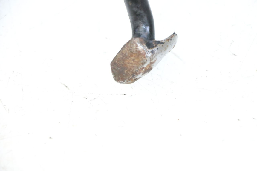 photo de CAVALLETTO CENTRALE PIAGGIO NEW TYPHOON 50 (2018 - 2021) - Dettagli dei punti di fissaggio