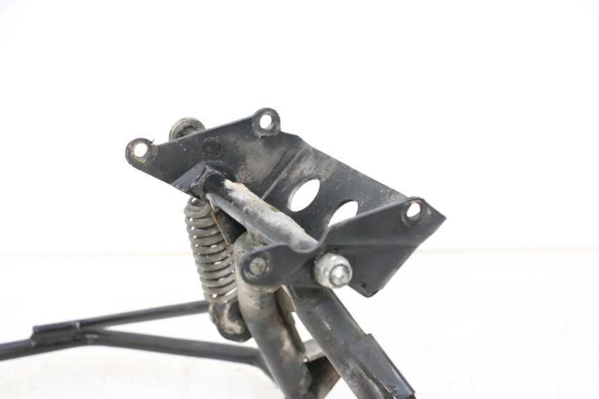 photo de Cavalletto centrale PEUGEOT SATELIS 125 (2013 - 2018) - Primo piano tecnico