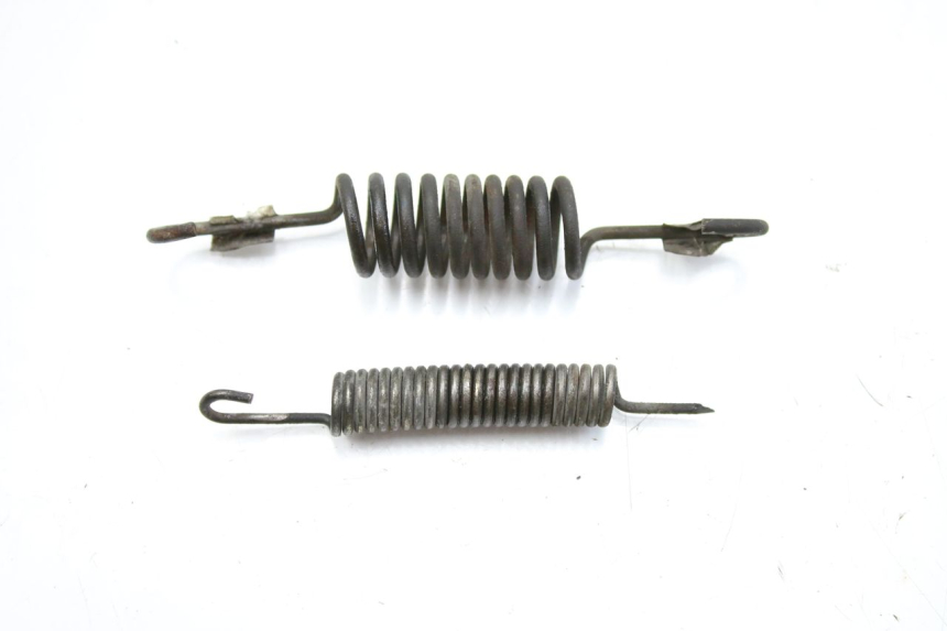 photo de CAVALLETTO CENTRALE KYMCO SENTO 100 (2008 - 2013) - Dettagli dei punti di fissaggio