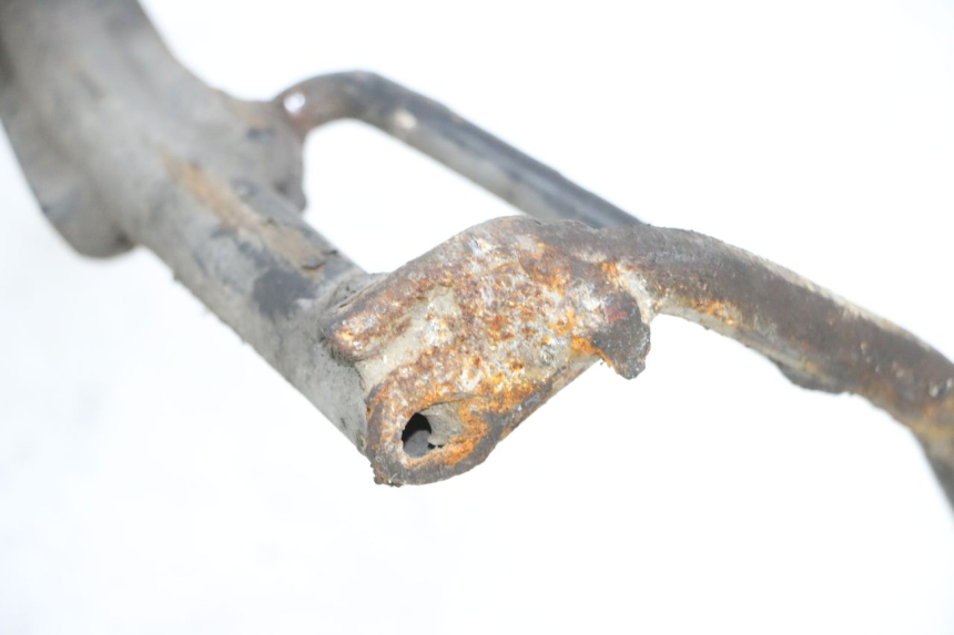 photo de CAVALLETTO CENTRALE PEUGEOT SPEEDFIGHT 4 4T EFI 50 (2021 - 2025) - Zoom sullo stato d'uso