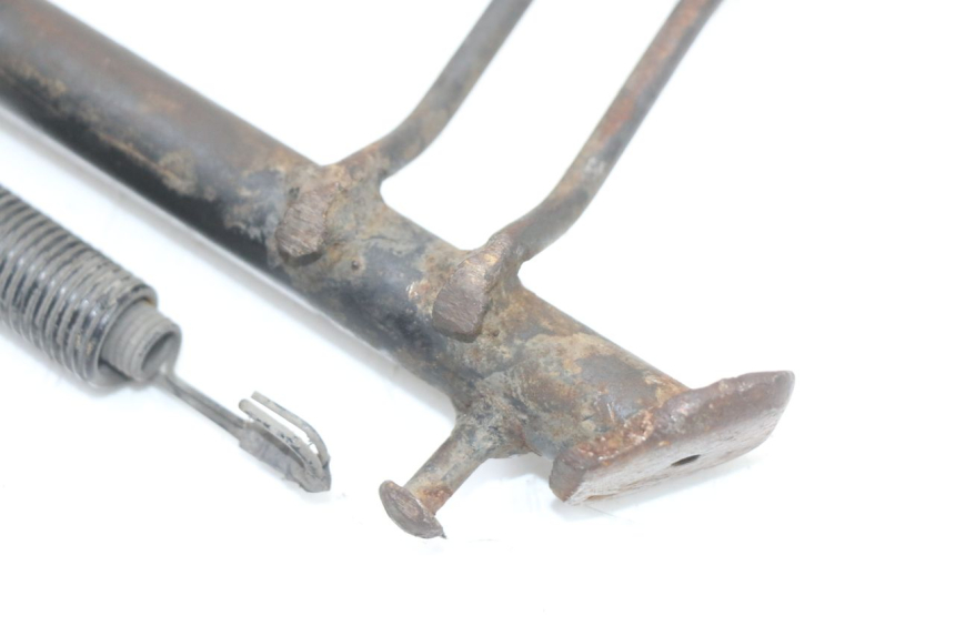 photo de CAVALLETTO CENTRALE KYMCO SUPER 8 4T 50 (2021 - 2024) - Dettagli dei punti di fissaggio