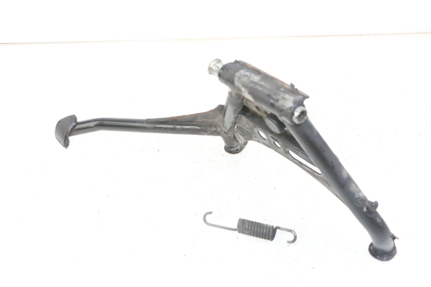 photo de CAVALLETTO CENTRALE SUZUKI UH BURGMAN 125 (2002 - 2006) - Dettagli dei punti di fissaggio