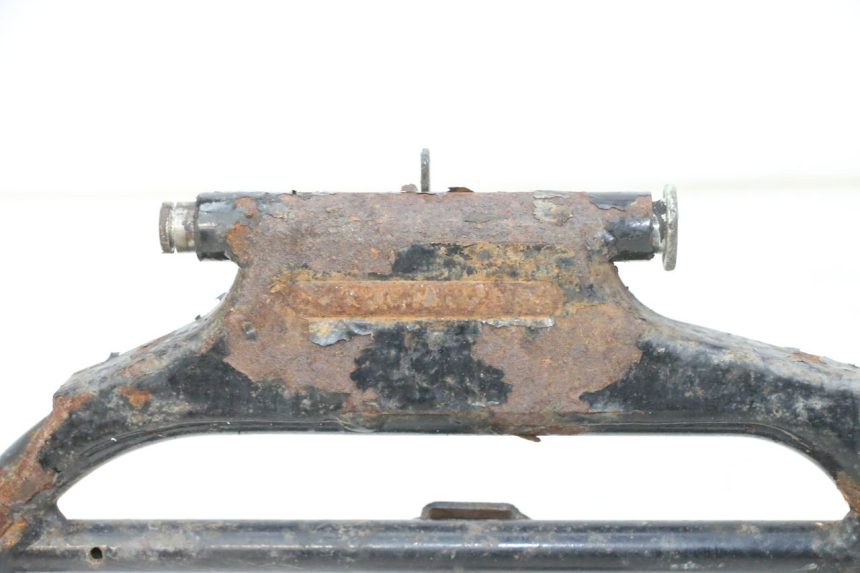 photo de CAVALLETTO CENTRALE YAMAHA XMAX X-MAX 125 (2006 - 2009) - Marcature e riferimenti originali