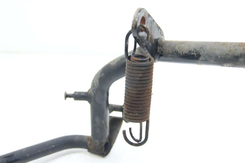 photo de CAVALLETTO CENTRALE PIAGGIO X9 EVOLUTION 125 (2003 - 2007) - Dettagli dei punti di fissaggio