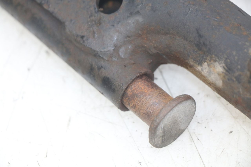 photo de CAVALLETTO CENTRALE YAMAHA YP MAJESTY 400 (2004 - 2008) - Zoom sullo stato d'uso