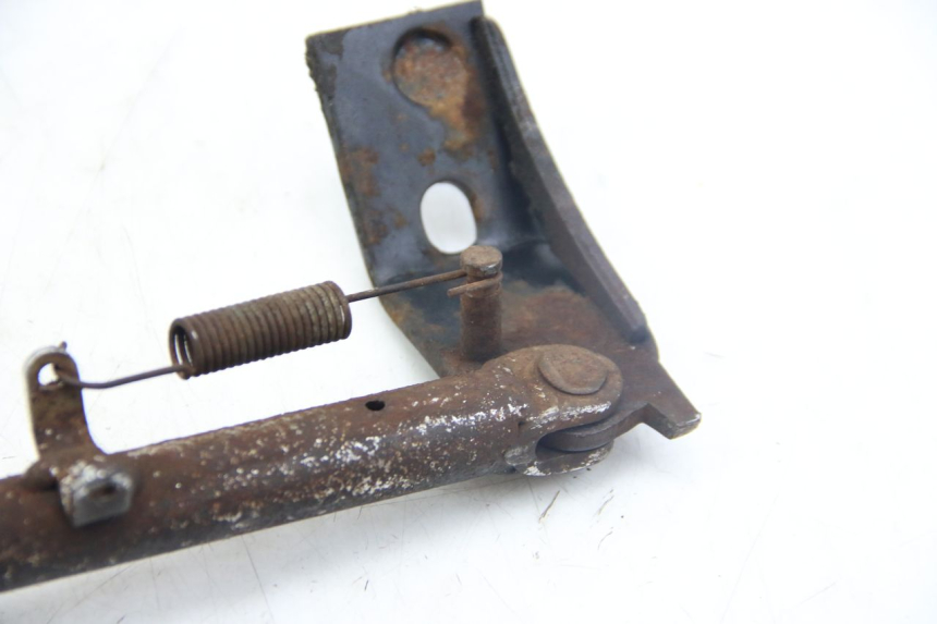 photo de CAVALLETTO LATERALE MBK BOOSTER SPIRIT 50 (1999 - 2003) - Primo piano tecnico