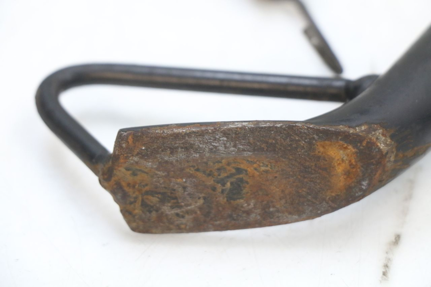 photo de CAVALLETTO LATERALE SUZUKI BURGMAN 125 (2007 - 2014) - Dettagli dei punti di fissaggio