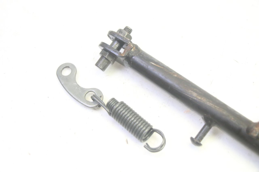 photo de CAVALLETTO LATERALE SYM CROX 4T 50 (2016 - 2023) - Altra angolazione