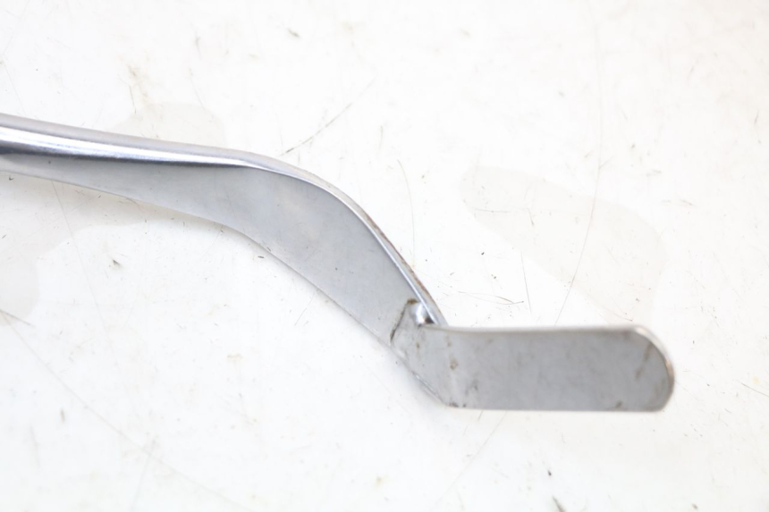 photo de CAVALLETTO LATERALE HARLEY DAVIDSON SPORTSTER XL CUSTOM 883 (1999 - 2006) - Dettagli dei punti di fissaggio