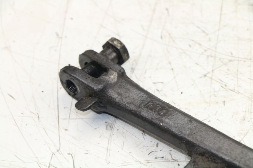 photo de Cavalletto laterale KAWASAKI ZEPHYR 550 (1991 - 1998) - Primo piano tecnico