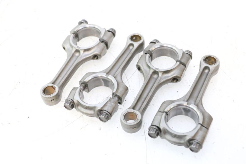 photo de BIELLA SUZUKI GSR 600 (2005 - 2012) - Stato della superficie e materiale