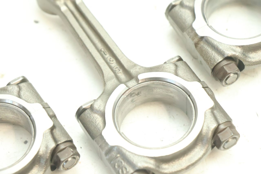 photo de BIELLA YAMAHA YZF R6 600 (2008 - 2009) - Stato della superficie e materiale
