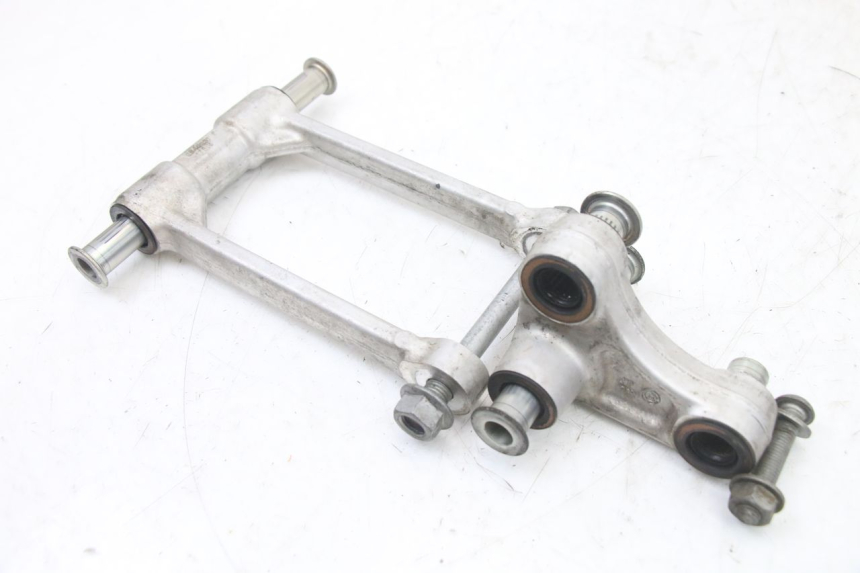 photo de LEVERAGGIO BMW S RR ABS S1000RR 1000 (2015 - 2018) - Ispezione visiva dettagliata