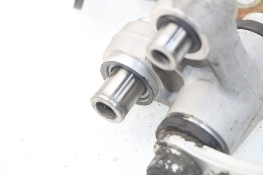 photo de Biella ammortizzatore HYOSUNG COMET GTR 125 (2007 - 2014) - Vista d'insieme del prodotto