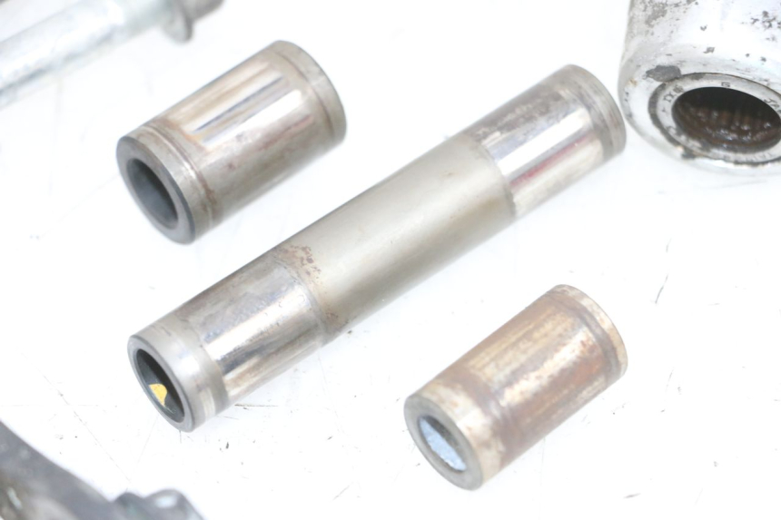 photo de LEVERAGGIO SUZUKI DL V STROM 1000 (2002 - 2007) - Primo piano tecnico