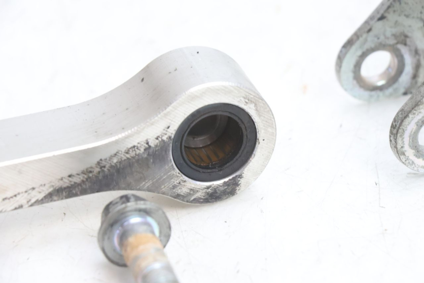 photo de LEVERAGGIO YAMAHA FZ8 800 (2010 - 2016) - Altra vista dell'articolo