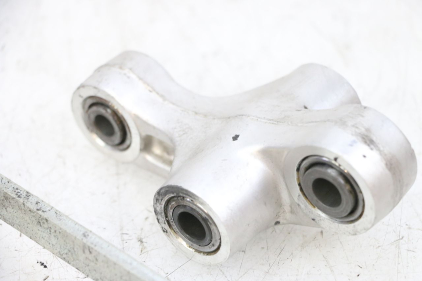 photo de Biella ammortizzatore SUZUKI GSF N BANDIT 600 (1996 - 1999) - Caratteristiche distintive