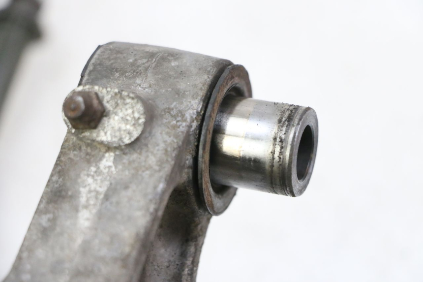 photo de LEVERAGGIO KAWASAKI ZR7 ZR-7 S 750 (1999 - 2004) - Primo piano tecnico