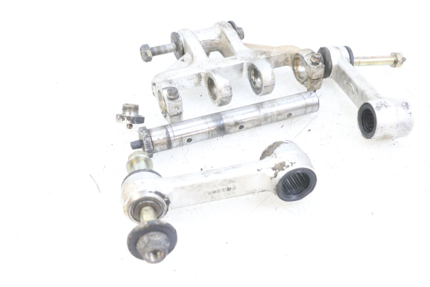 photo de BIELLETTA AMMORTIZZATORE TRIUMPH SPEED TRIPLE T301 900 (1994 - 1996) - Altra angolazione