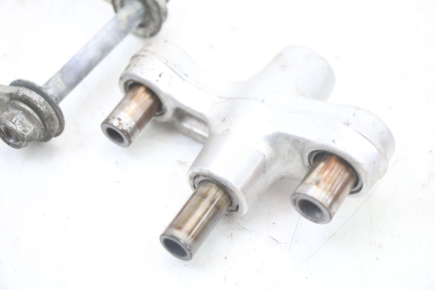 photo de LEVERAGGIO SUZUKI GSF S BANDIT 600 (2000 - 2004) - Primo piano tecnico