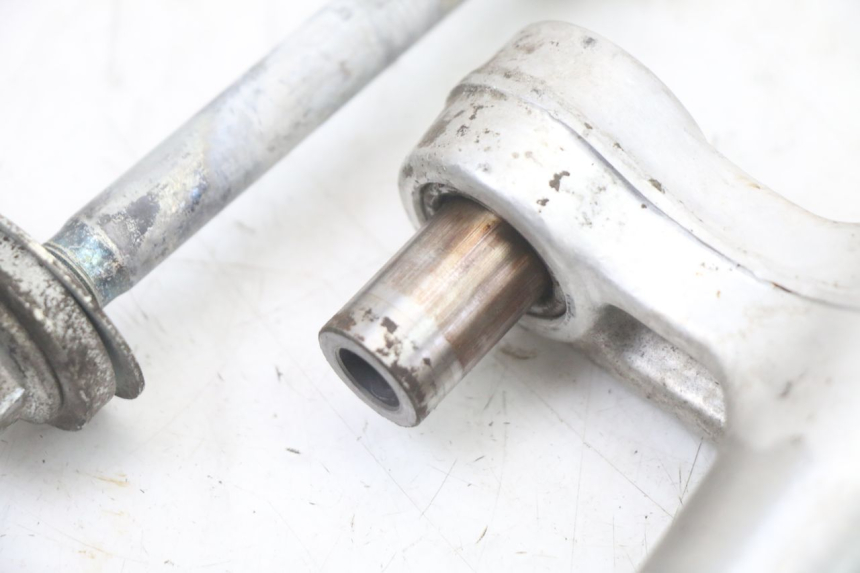 photo de LEVERAGGIO SUZUKI GSF S BANDIT 600 (2000 - 2004) - Stato della superficie e materiale