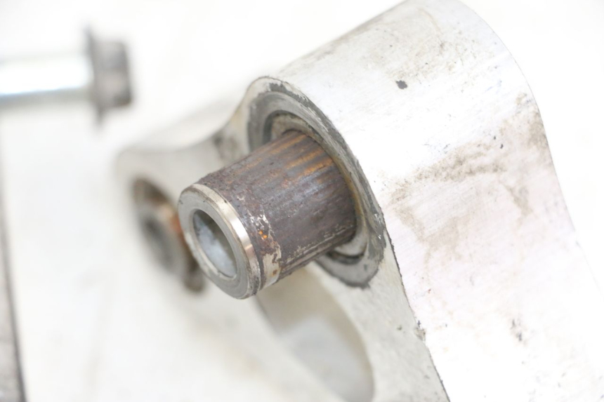 photo de LEVERAGGIO SUZUKI GSR 750 (2011 - 2017) - Vista d'insieme del prodotto