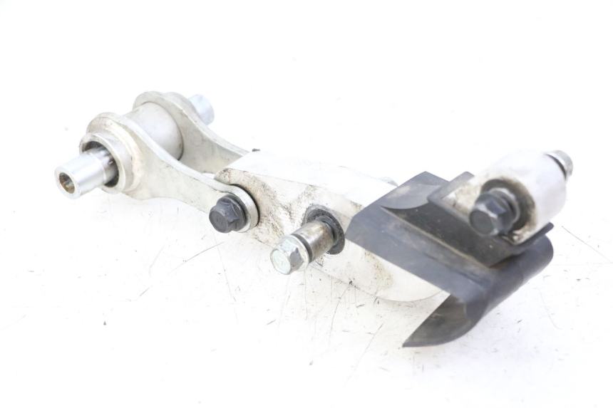 photo de LEVERAGGIO YAMAHA TRACER 7 700 (2020 - 2024) - Dettagli dei punti di fissaggio