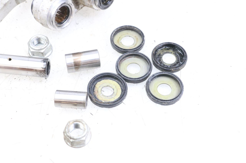 photo de LEVERAGGIO HYOSUNG XRX 125 (2000 - 2008) - Stato della superficie e materiale