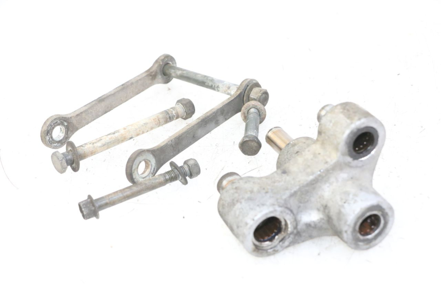 photo de BIELLA AMMORTIZZATORE YAMAHA FZS FAZER 600 (2001 - 2003) - Dettagli dei punti di fissaggio