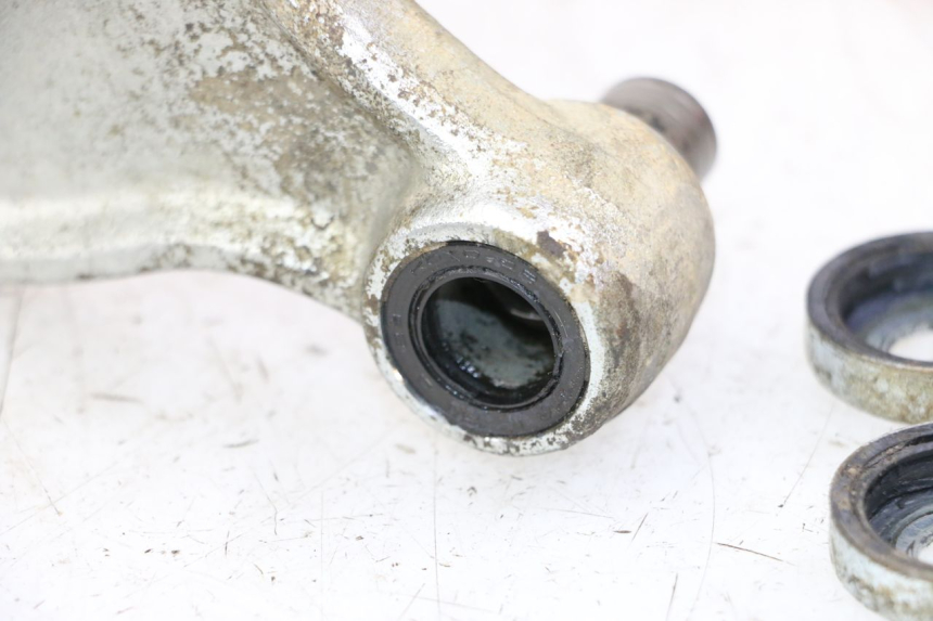 photo de BIELLETTA AMMORTIZZATORE YAMAHA TTR 125 (2000 - 2020) - Stato della superficie e materiale