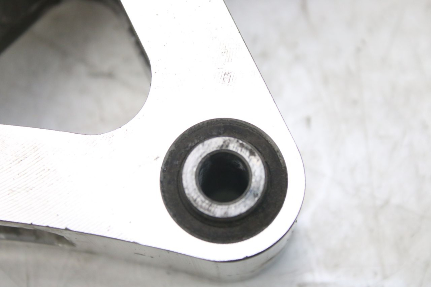 photo de BIELLETTA AMMORTIZZATORE YAMAHA YZF R1 1000 (2007 - 2008) - Altra angolazione