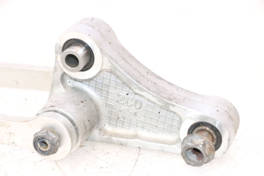 photo de LEVERAGGIO YAMAHA YZF R6 600 (2008 - 2009) - Stato della superficie e materiale