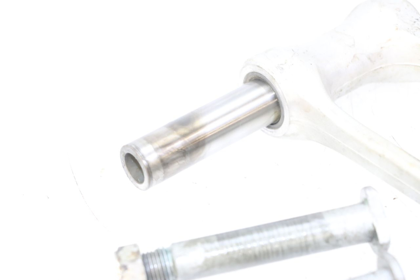 photo de LEVERAGGIO YAMAHA YZF YZ-F 450 (2014 - 2016) - Dettagli dei punti di fissaggio