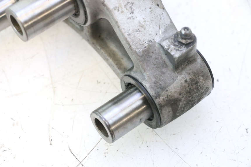 photo de BIELLA AMMORTIZZATORE KAWASAKI ZZR 600 (1995 - 2004) - Primo piano tecnico