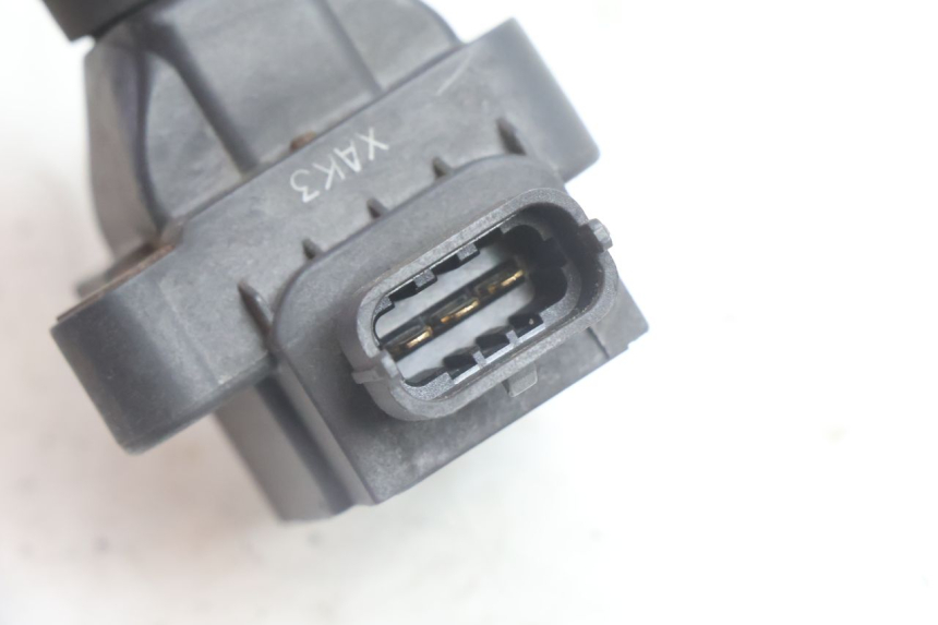 photo de BOBINA BMW C1 125 (2000 - 2003) - Zoom sullo stato d'uso
