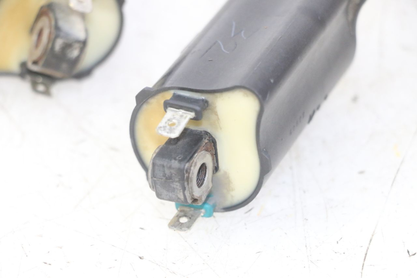 photo de BOBINA HONDA CBF 500 (2004 - 2007) - Dettagli dei punti di fissaggio