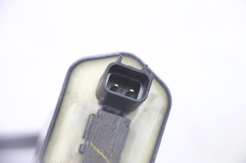 photo de BOBINA KYMCO DINK STREET 125 (2009 - 2014) - Dettagli dei punti di fissaggio