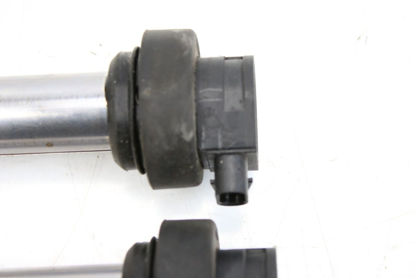 photo de Bobina BMW F GS K81 850 (2018 - 2023) - Dettagli dei punti di fissaggio