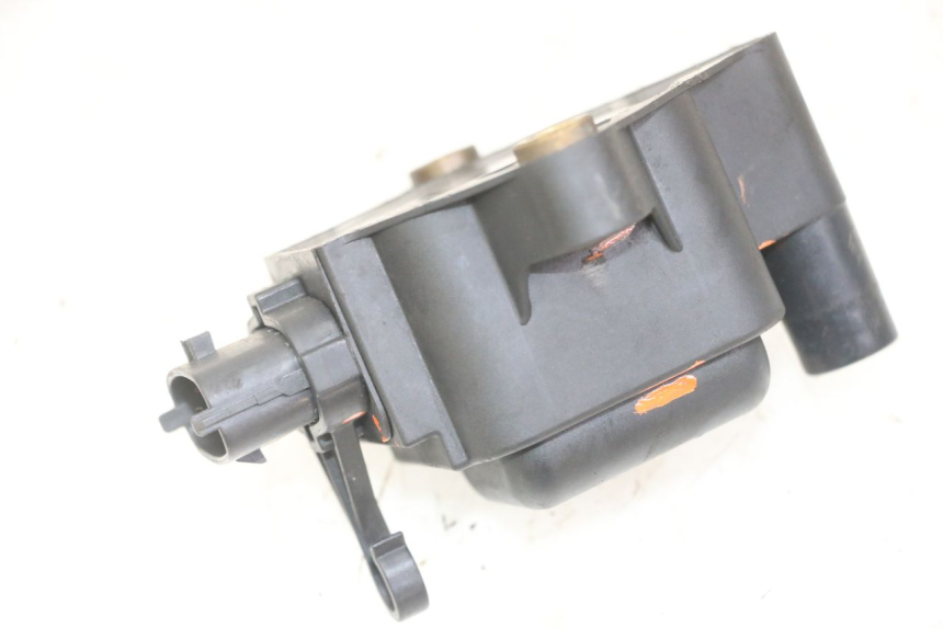 photo de BOBINA PIAGGIO MP3 LT 300 (2010 - 2016) - Primo piano tecnico